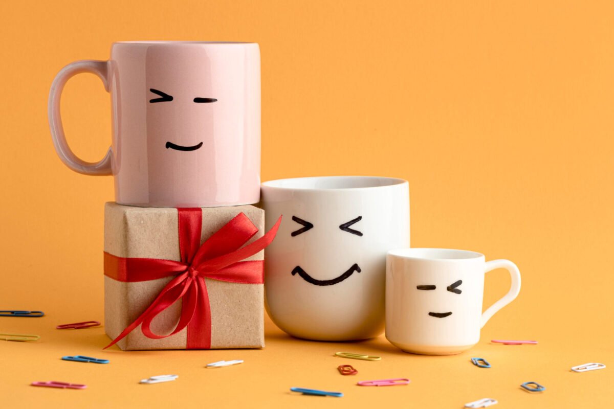 Smiling Mugs with Gift