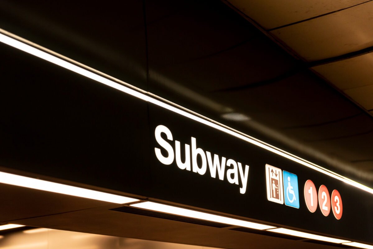 Subway lightbox sign (Source: Freepik.com) 